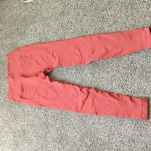 Alphalete OG revival seamless leggings in color Fireside. Size M